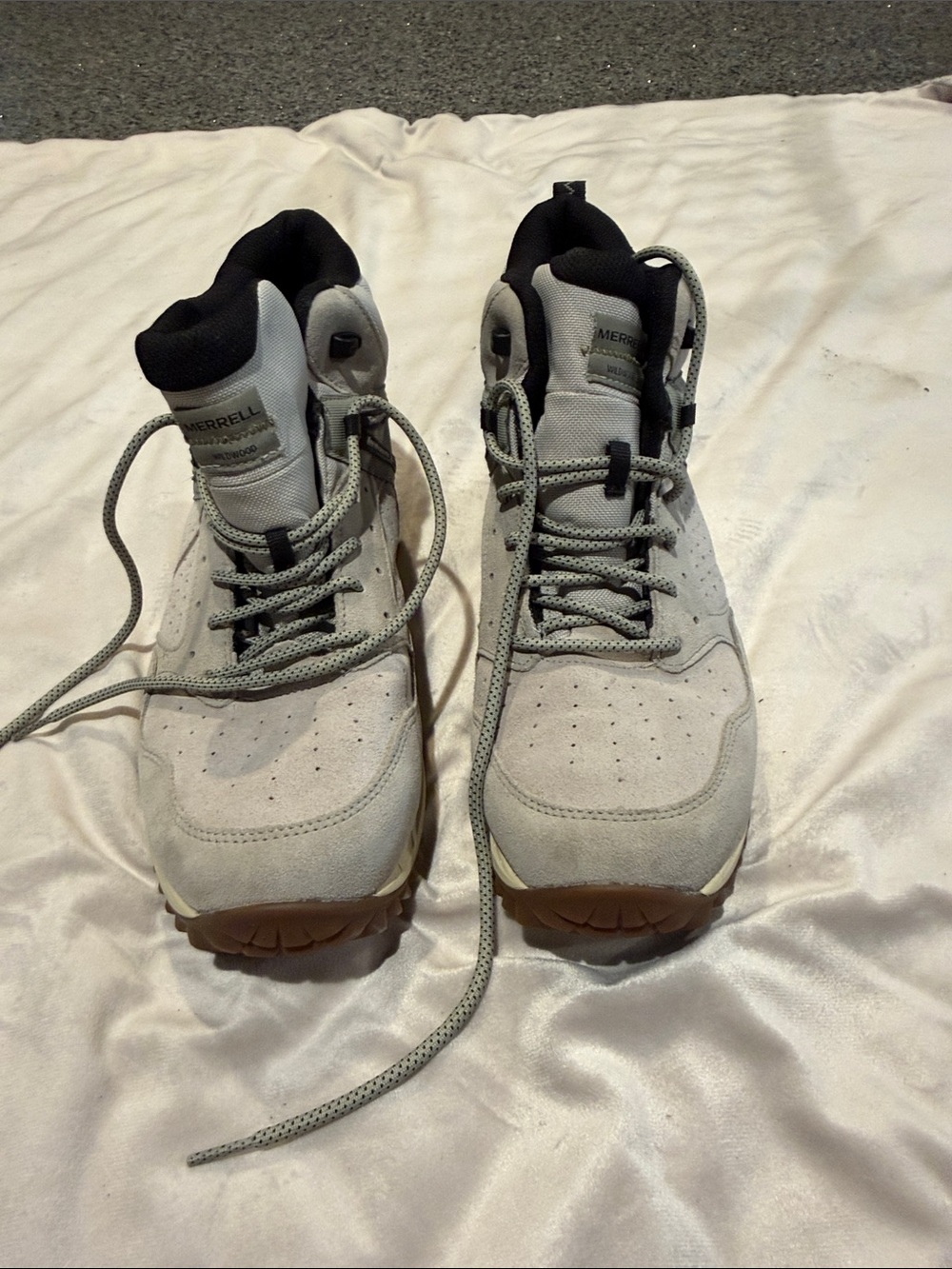 Merrell Light Gray Suede Men's Hiking Boots with Gum Outsole